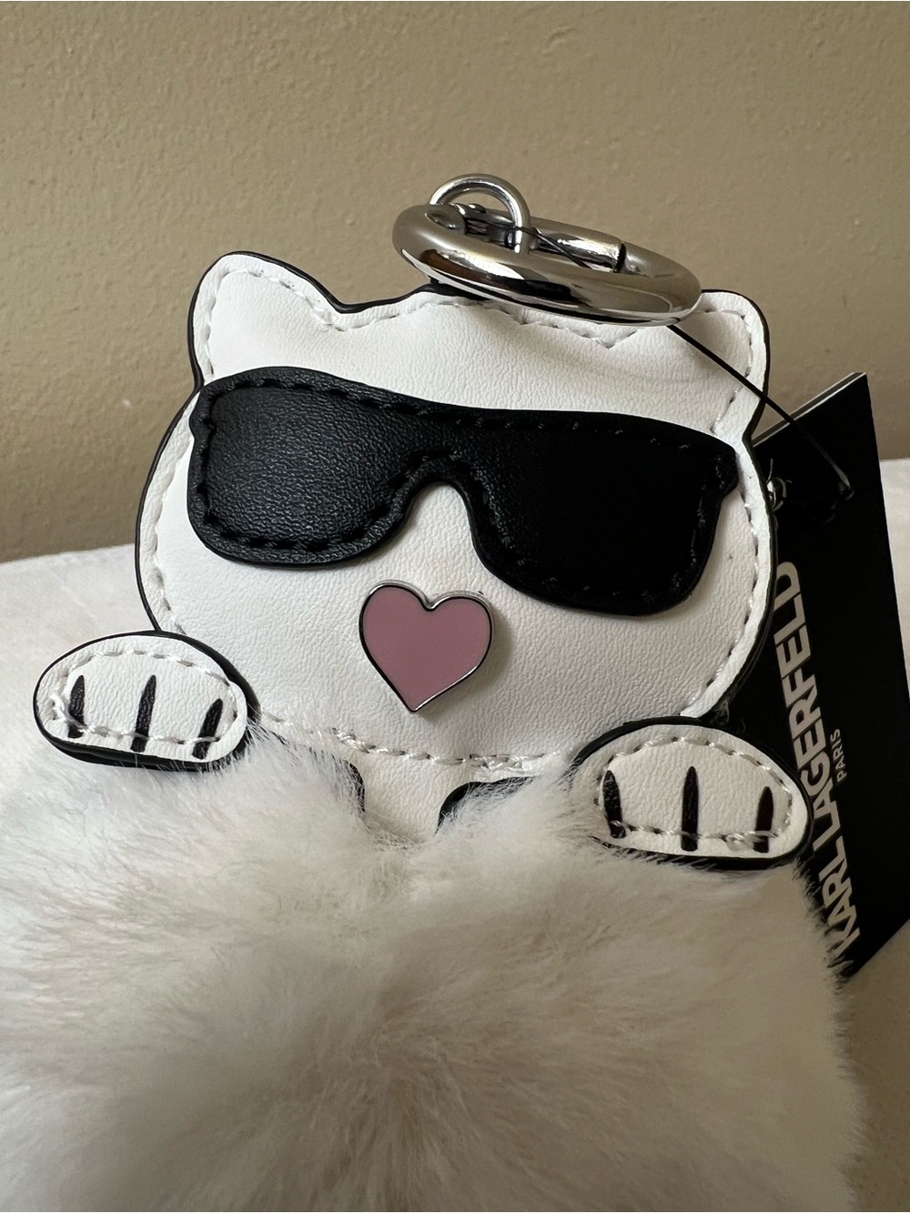 Karl Lagerfeld White Faux Fur Cat Keychain / Bagcharm NWT - Picture 4 of 5
